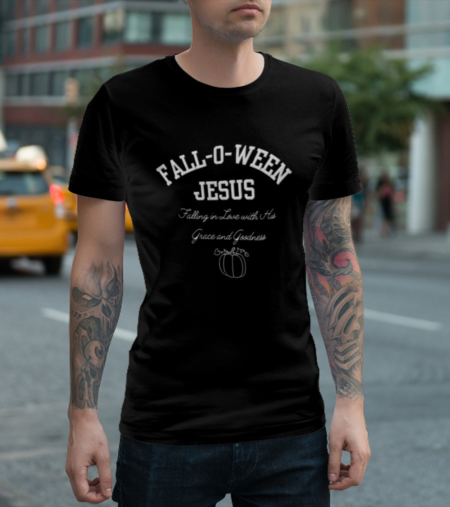 Fall O Ween Jesus Falling In Love With His Grace And Goodness Pumpkin T-Shirt