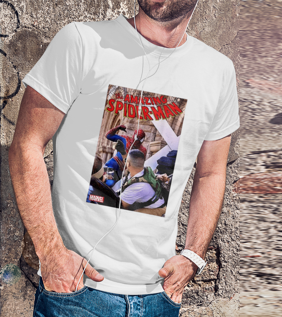 The Amazing Spider Man Marvel Comic Scene T-Shirt
