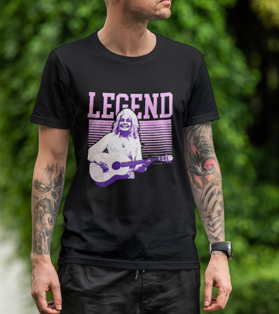 Legendary Female Country Singer Acoustic Guitar Pink Halftone Stripes T-Shirt