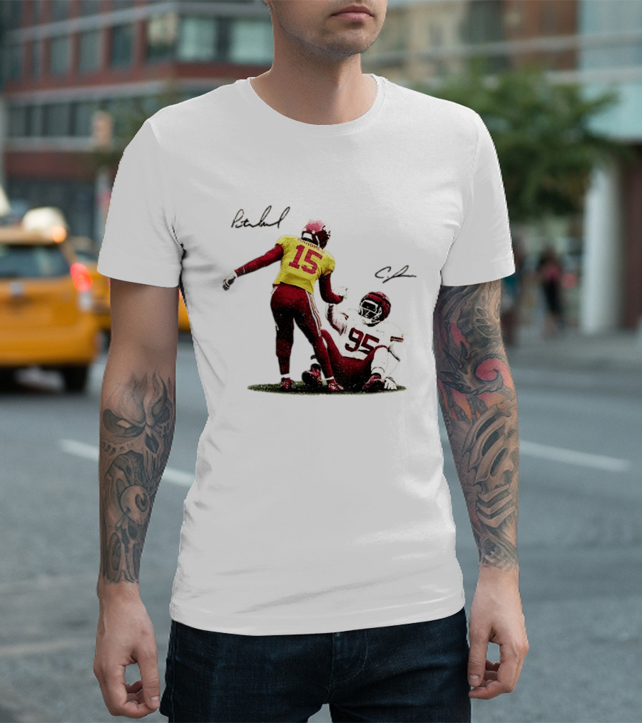 Kansas City Chiefs Mahomes 15 Jones 95 Football Player Signatures T-Shirt