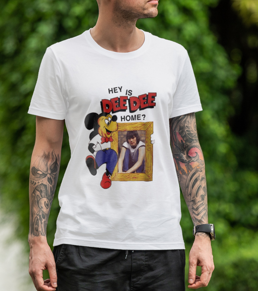 Hey Is Dee Dee Home Cartoon Mickey Mouse Holding Framed Photo T-Shirt