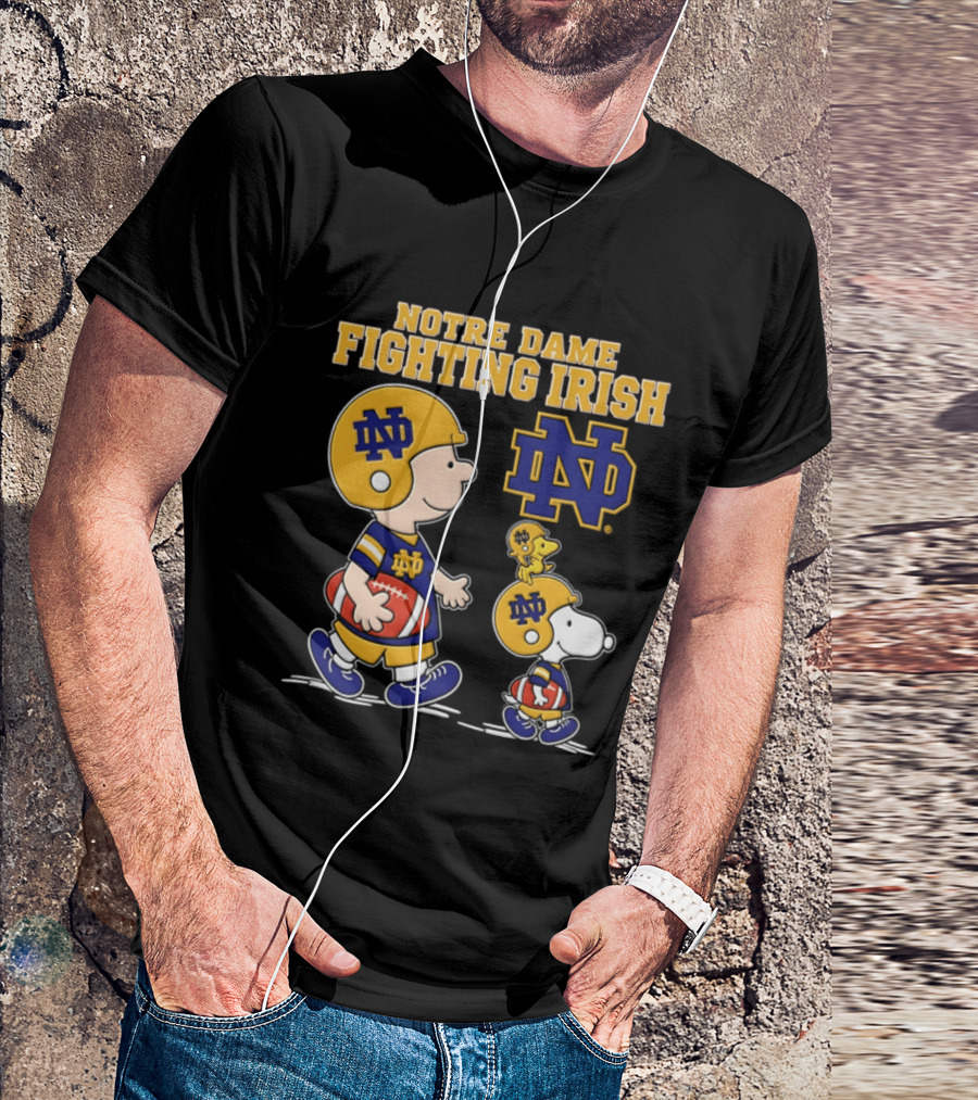 Notre Dame Fighting Irish Snoopy Charlie Brown Football 2026 Peanuts T-Shirt