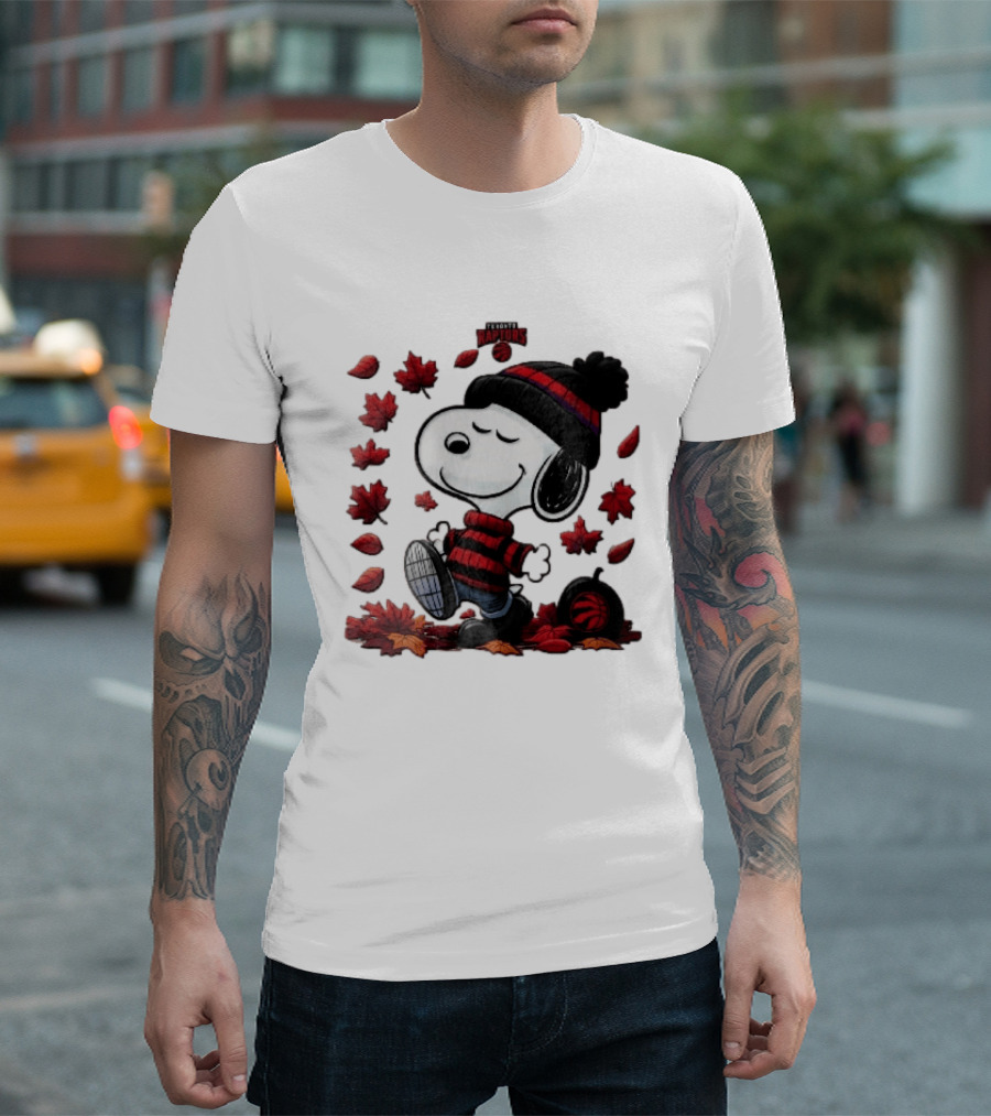 Toronto Raptors Snoopy Autumn Maple Leaves Pumpkin Walking T-Shirt