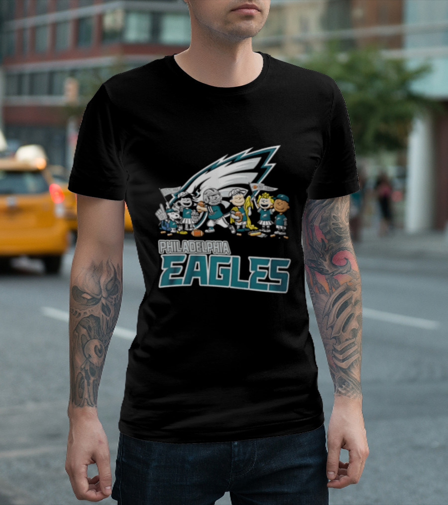 Philadelphia Eagles Charlie Brown Snoopy Cheerleaders Team T-Shirt