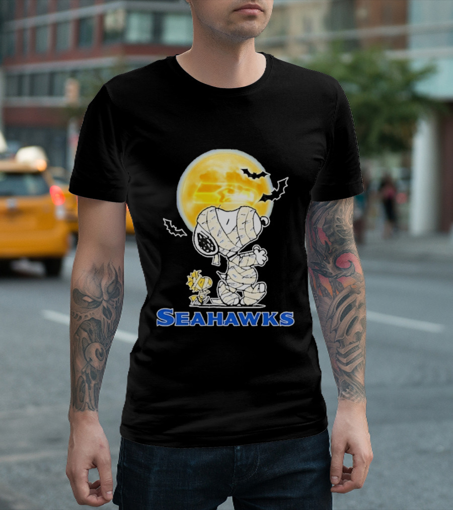 Seattle Seahawks Snoopy Mummy Halloween Moon T-Shirt