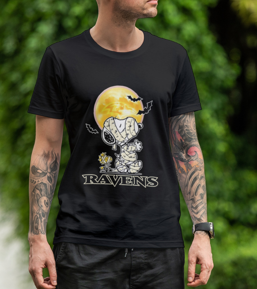 Ravens Halloween Snoopy Woodstock Mummy Festive 2026 T-Shirt