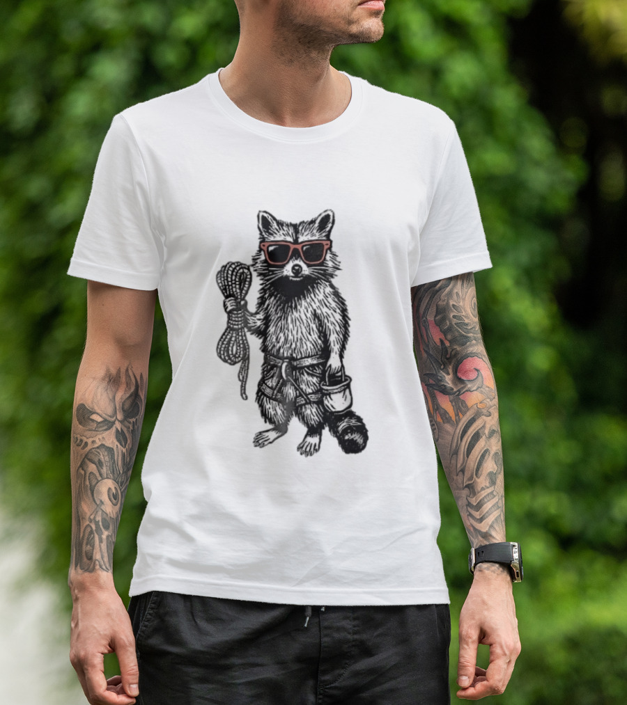 Raccoon Climber Rope Chalk Bag Sunglasses T-Shirt