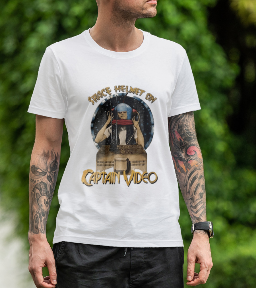 Space Helmet On Captain Video Retro Sci Fi Adventure T-Shirt