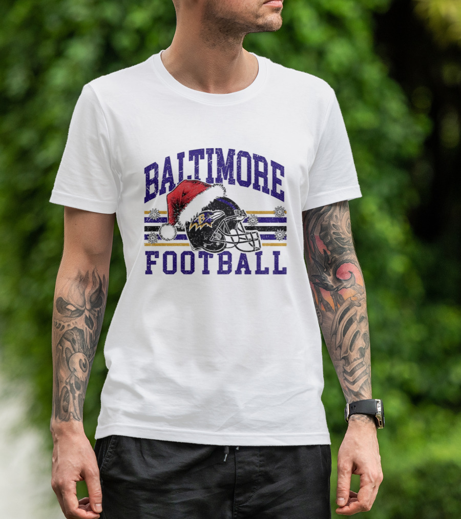 Baltimore Ravens Santa Hat Football Merry Christmas 2025 T-Shirt