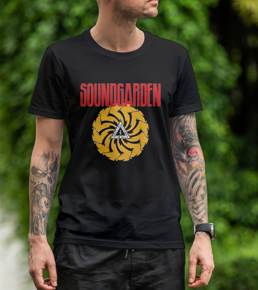 Ben Stiller Focker In Law Greg Focker Soundgarden Spiral Triangular T-Shirt