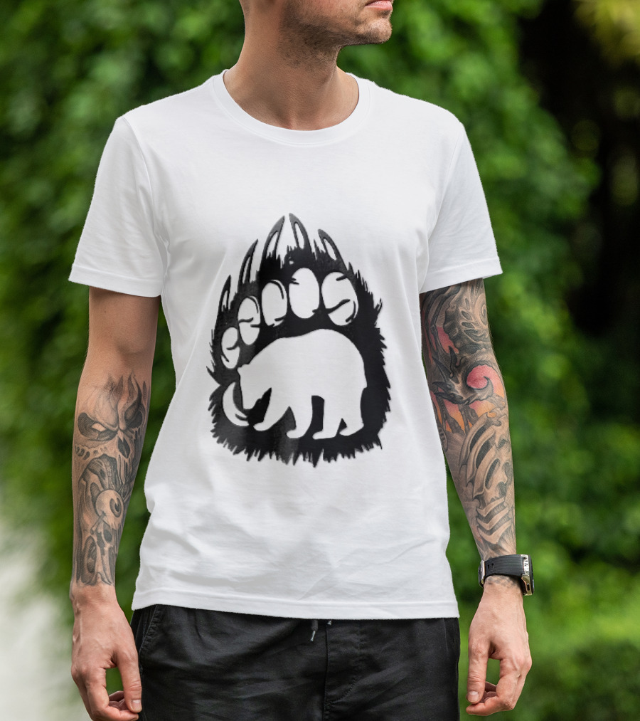 Black Sharp Clawed Grizzly Bear Paw Walking Silhouette Animal Print T-Shirt