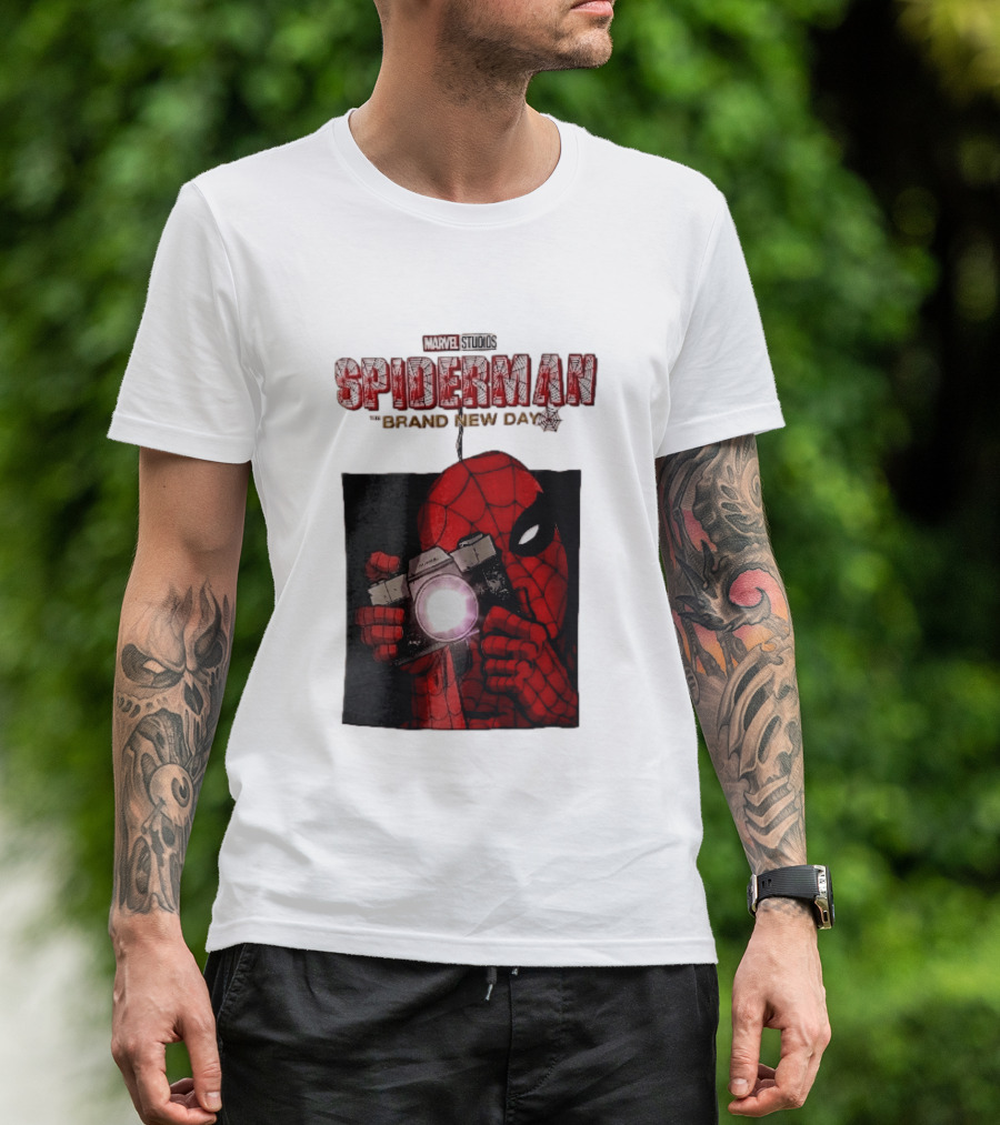 Marvel Studios Spiderman The Brand New Day Masked Hero Camera Flash T-Shirt
