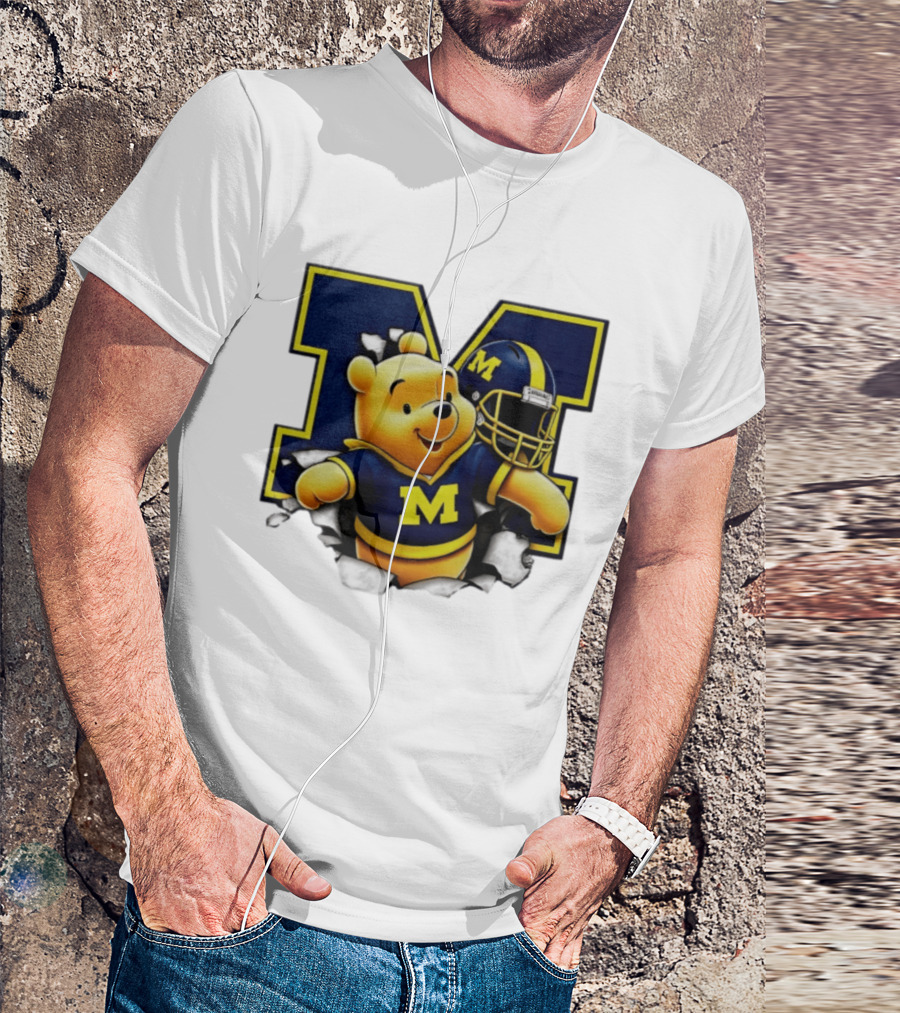 Winnie The Pooh Michigan Wolverines Football M Helmet T-Shirt