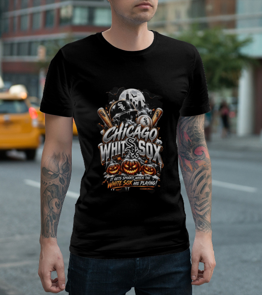 Chicago White Sox It Gets Spooky When The White Sox Are Playing Halloween T-Shirt