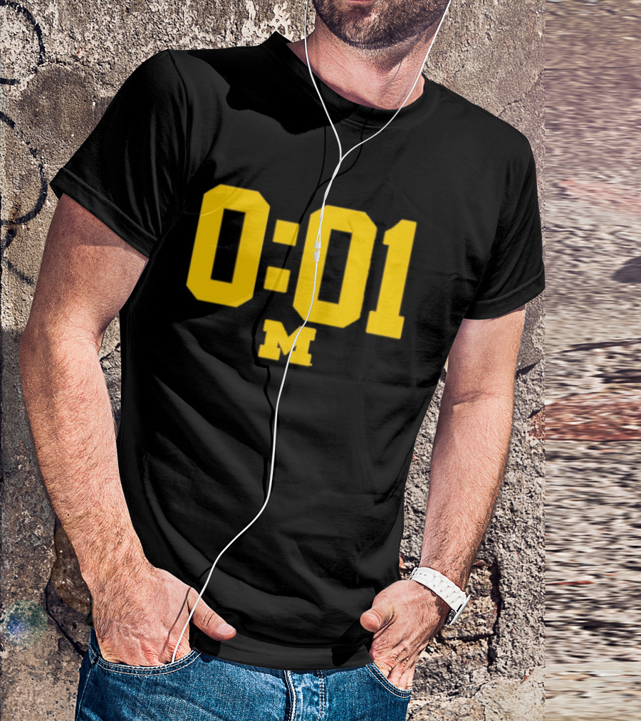 Michigan Wolverines 0.01 Seconds M T-Shirt