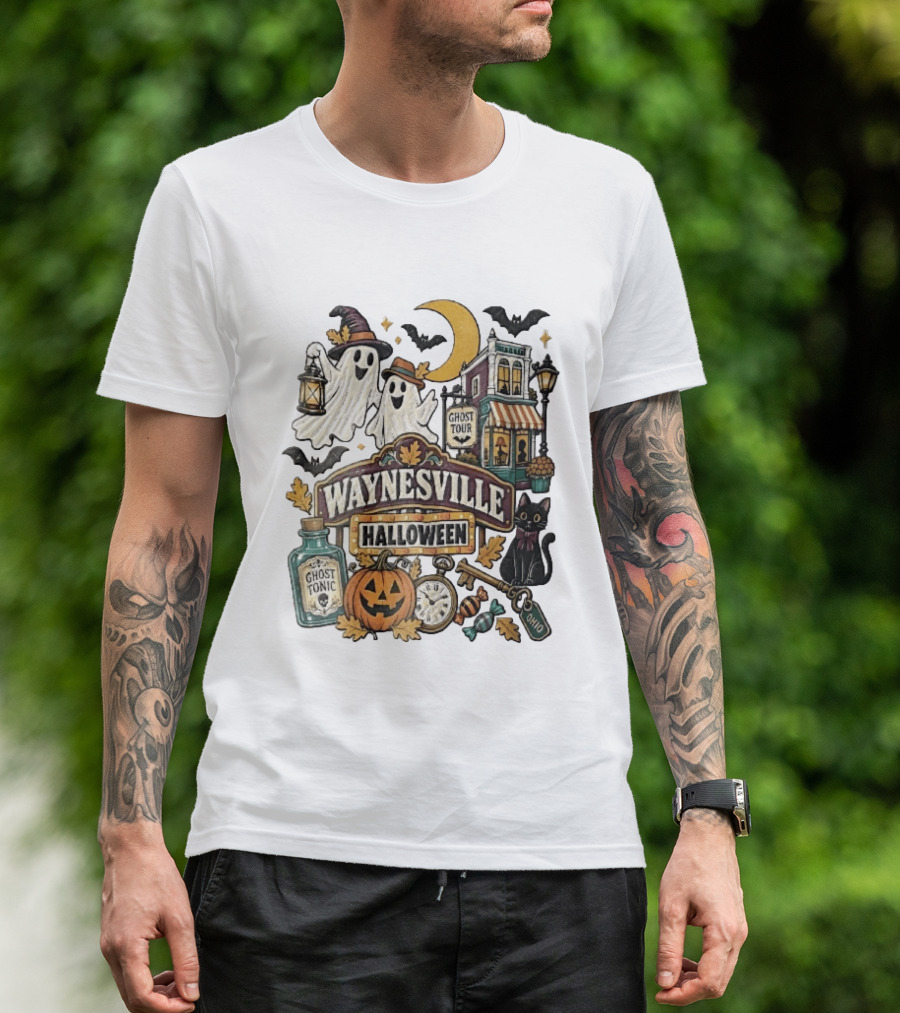 Waynesville Halloween Ghost Tour Ohio Cartoon Pumpkin Black Cat Crescent Moon Ghost Tonic Key T-Shirt