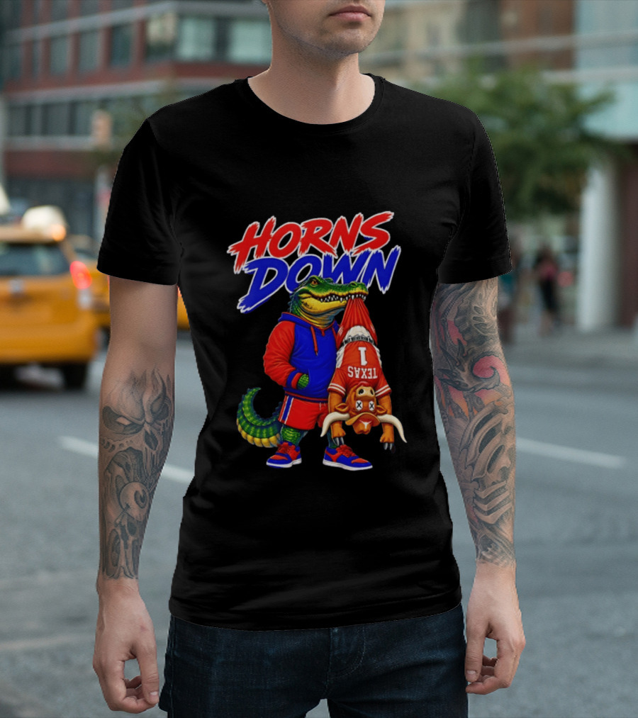Horns Down Florida Gators Holding Texas Longhorns T-Shirt