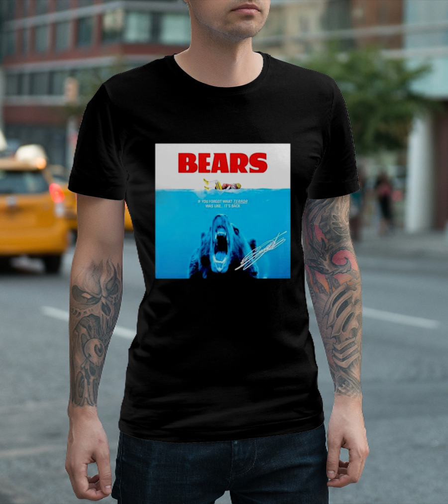 BEARS Caleb Williams Green Bay Packers Player Swimming Bear If You Forgot What Terror Was Like It's Back Chicago Bears T-Shirt