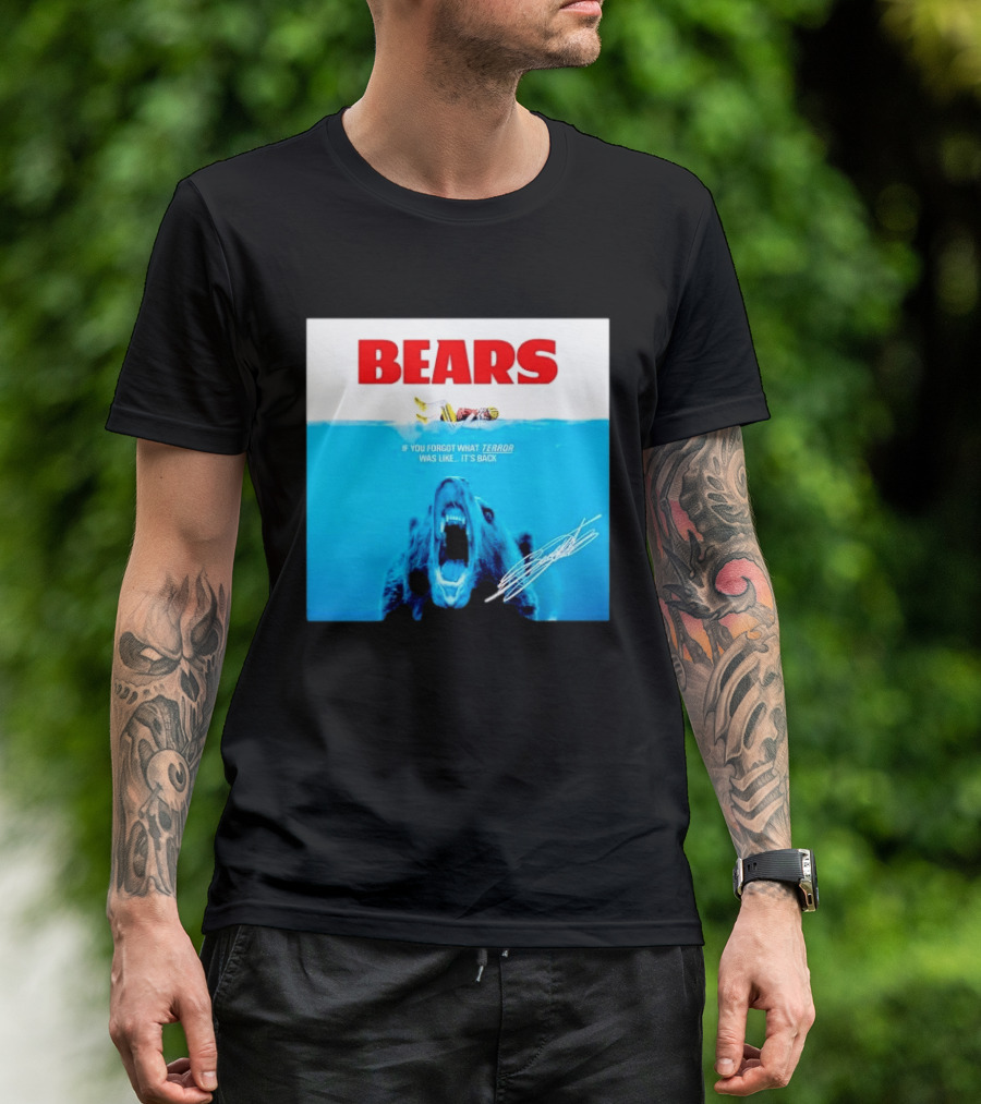 BEARS Caleb Williams Green Bay Packers Player Swimming Bear If You Forgot What Terror Was Like It's Back Chicago Bears T-Shirt
