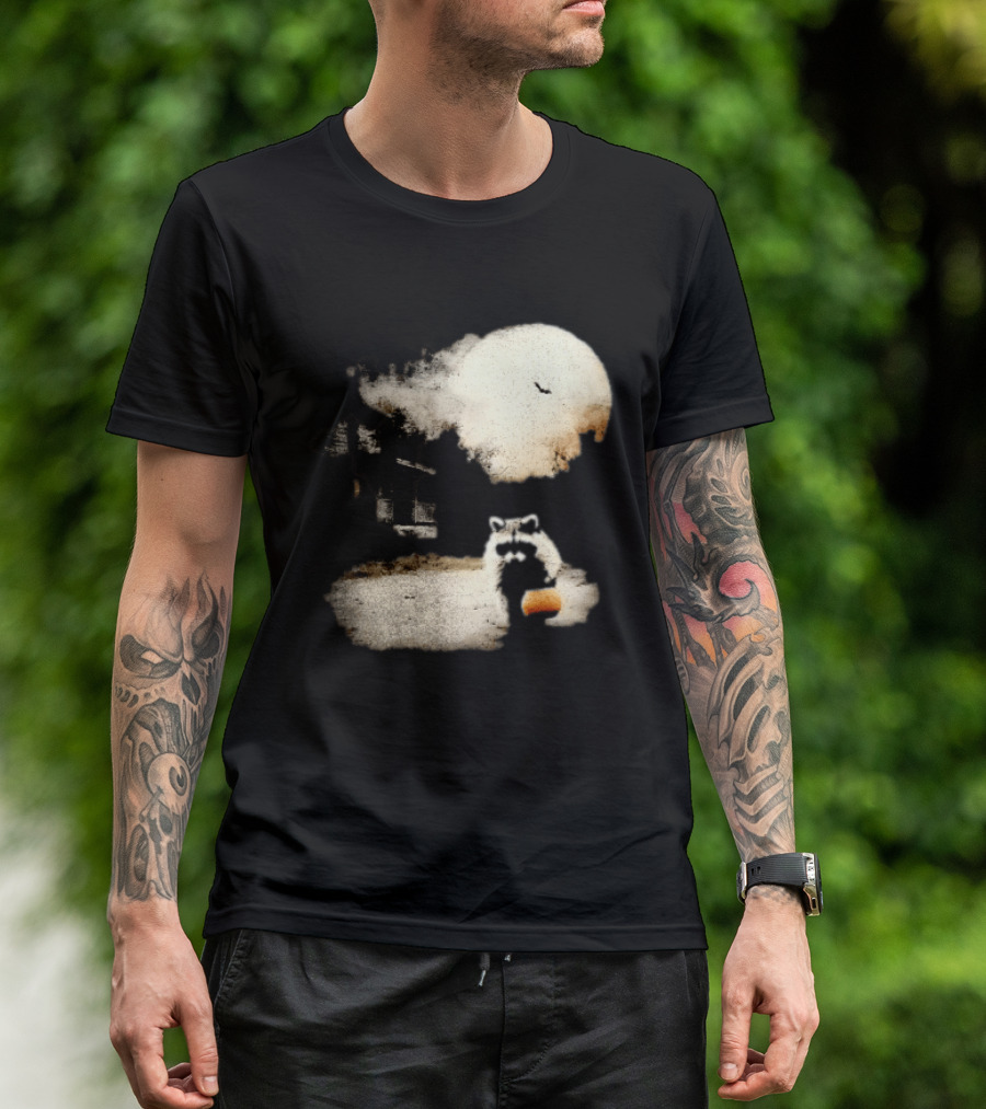 Halloween Spooky Pumpkin Raccoon Full Moon Scene T-Shirt