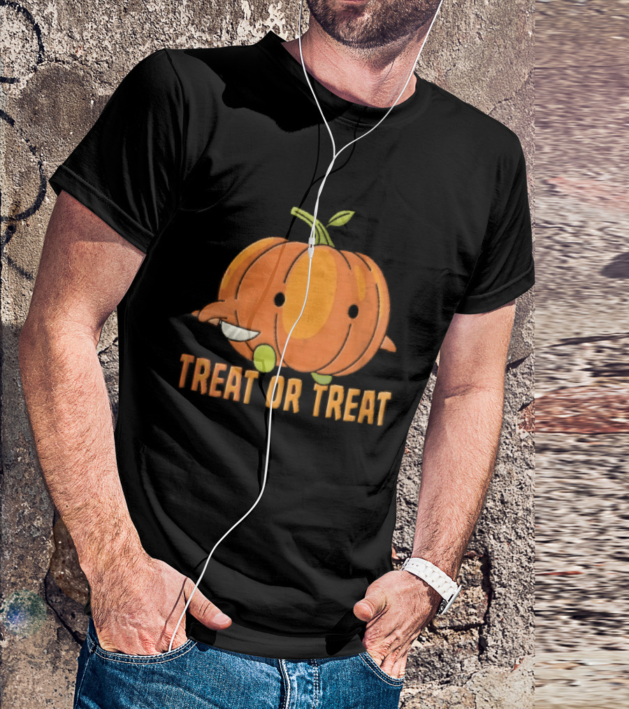 Treat Or Cartoon Pumpkin Holding Small Knife T-Shirt