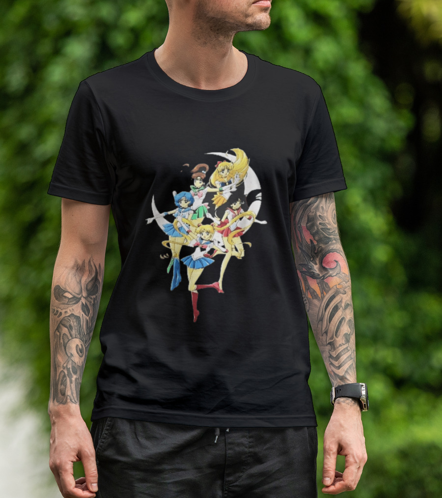 Sailor Moon Crescent Five Guardians Distressed Cartoon T-Shirt
