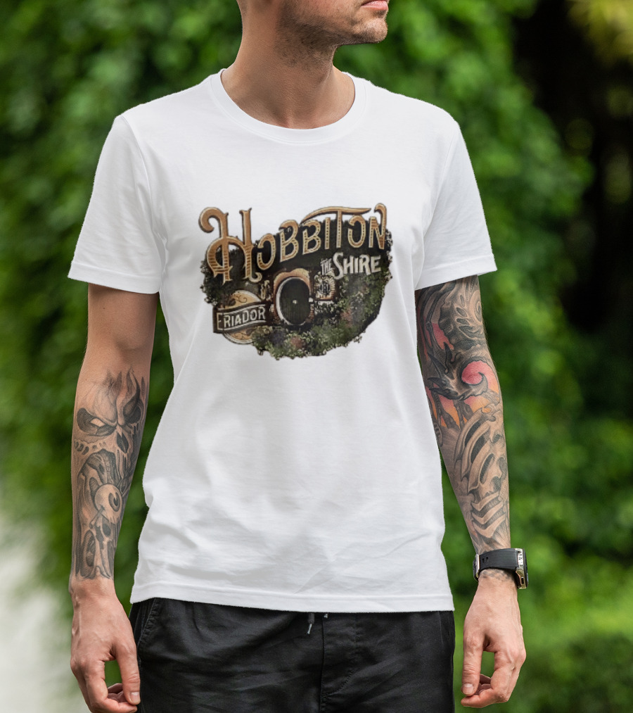 Hobbiton The Shire Eriador Green Hobbit Hole Door T-Shirt