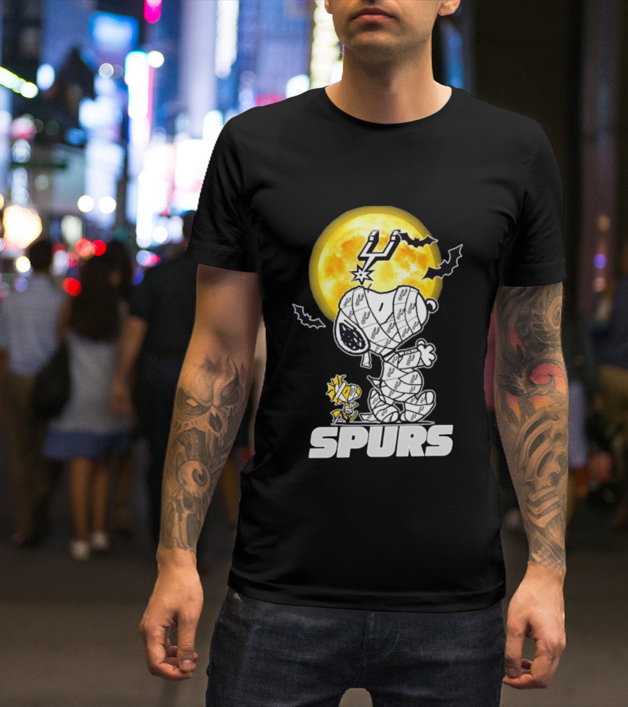 San Antonio Spurs Snoopy Woodstock Halloween Mummy Cosplay T-Shirt