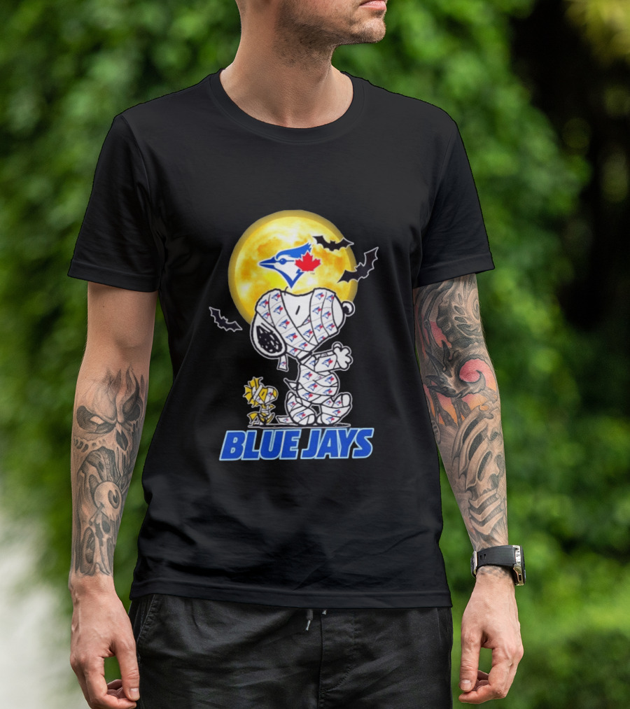 Toronto Blue Jays Halloween Snoopy Woodstock Mummy Cosplay Full Moon Bats T-Shirt
