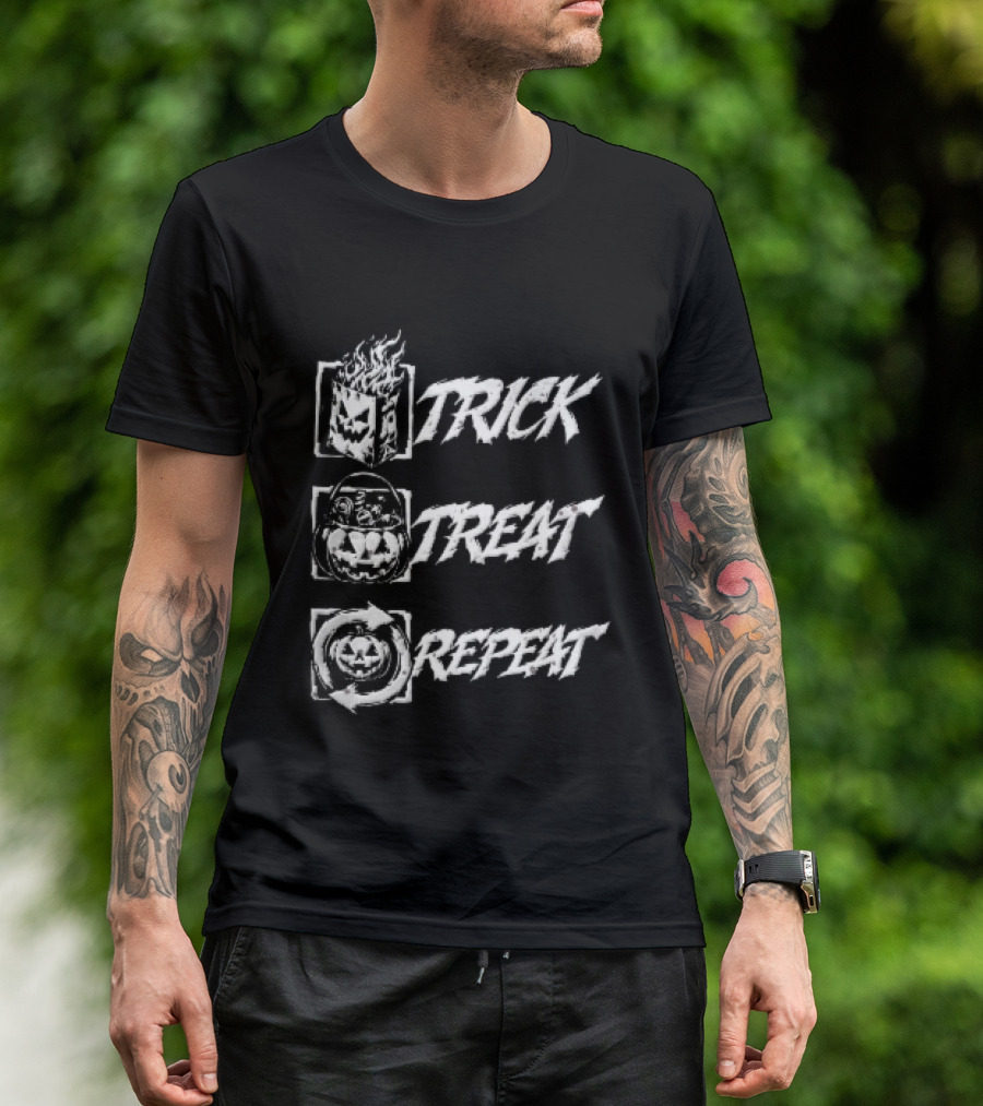 Trick Treat Repeat Flaming Bag Candy Bucket Pumpkin Motif T-Shirt