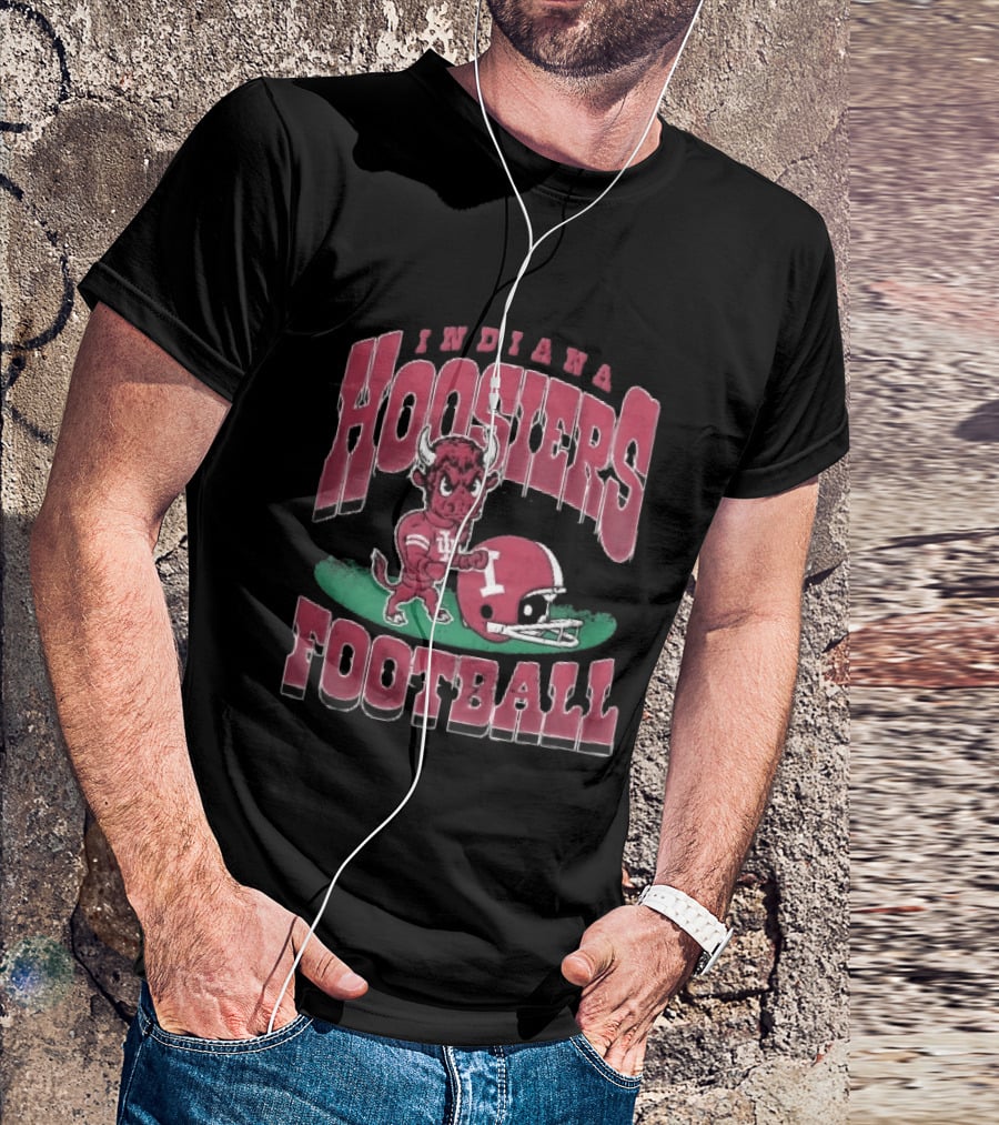 Indiana Hoosiers Football Distressed Cartoon Bull Helmet T-Shirt