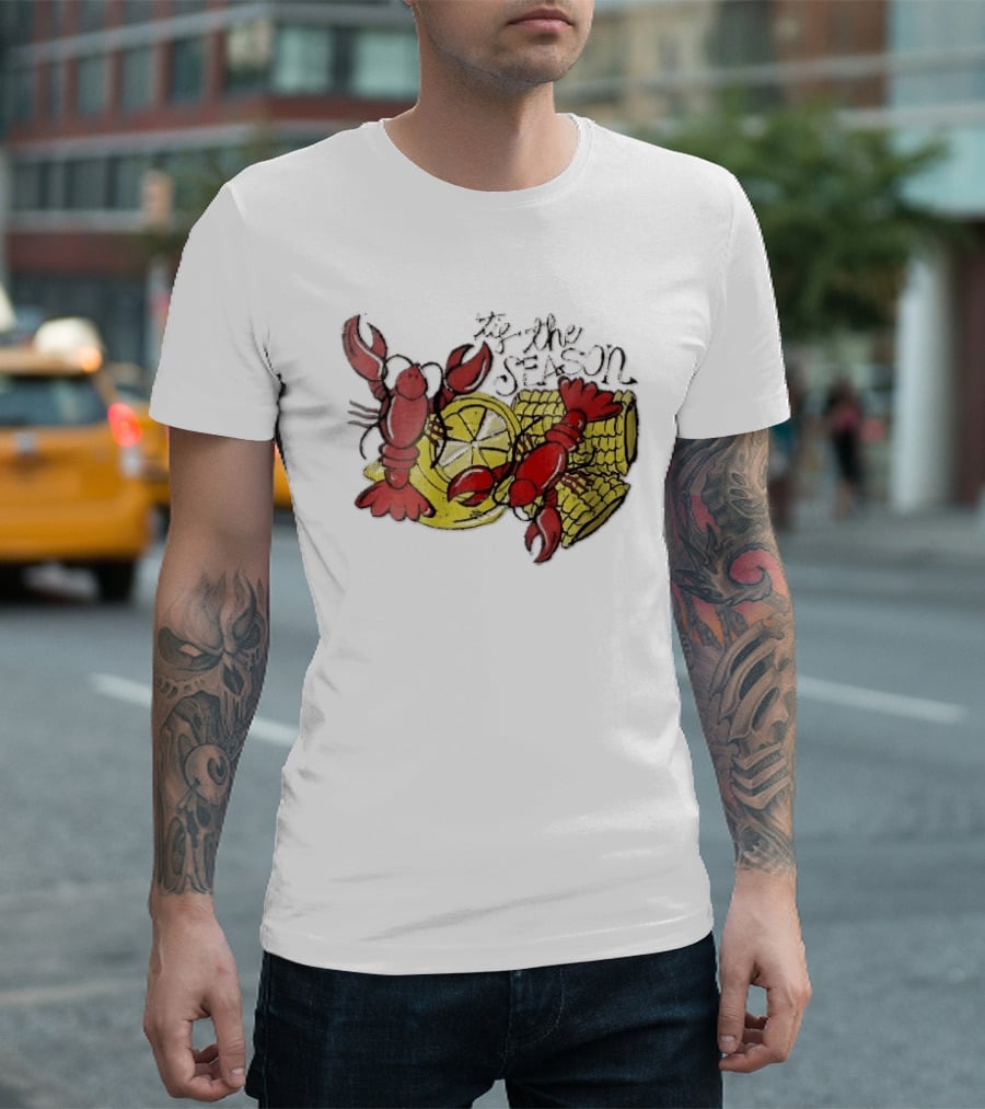 Tis The Season Distressed Cartoon Crawfish Lemon Corn Cob Fun T-Shirt