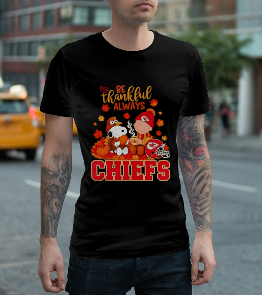Be Thankful Always Snoopy Charlie Brown Chiefs Fall Leaves T-Shirt