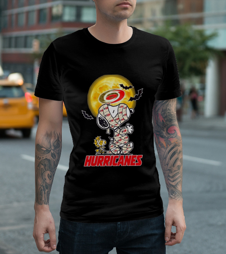 Carolina Hurricanes Snoopy Woodstock Mummy Halloween Moon Bats T-Shirt