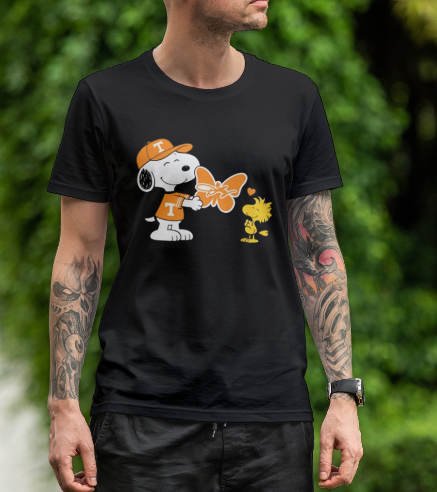 Snoopy Tennessee Volunteers Dolly Parton Woodstock Butterfly T-Shirt