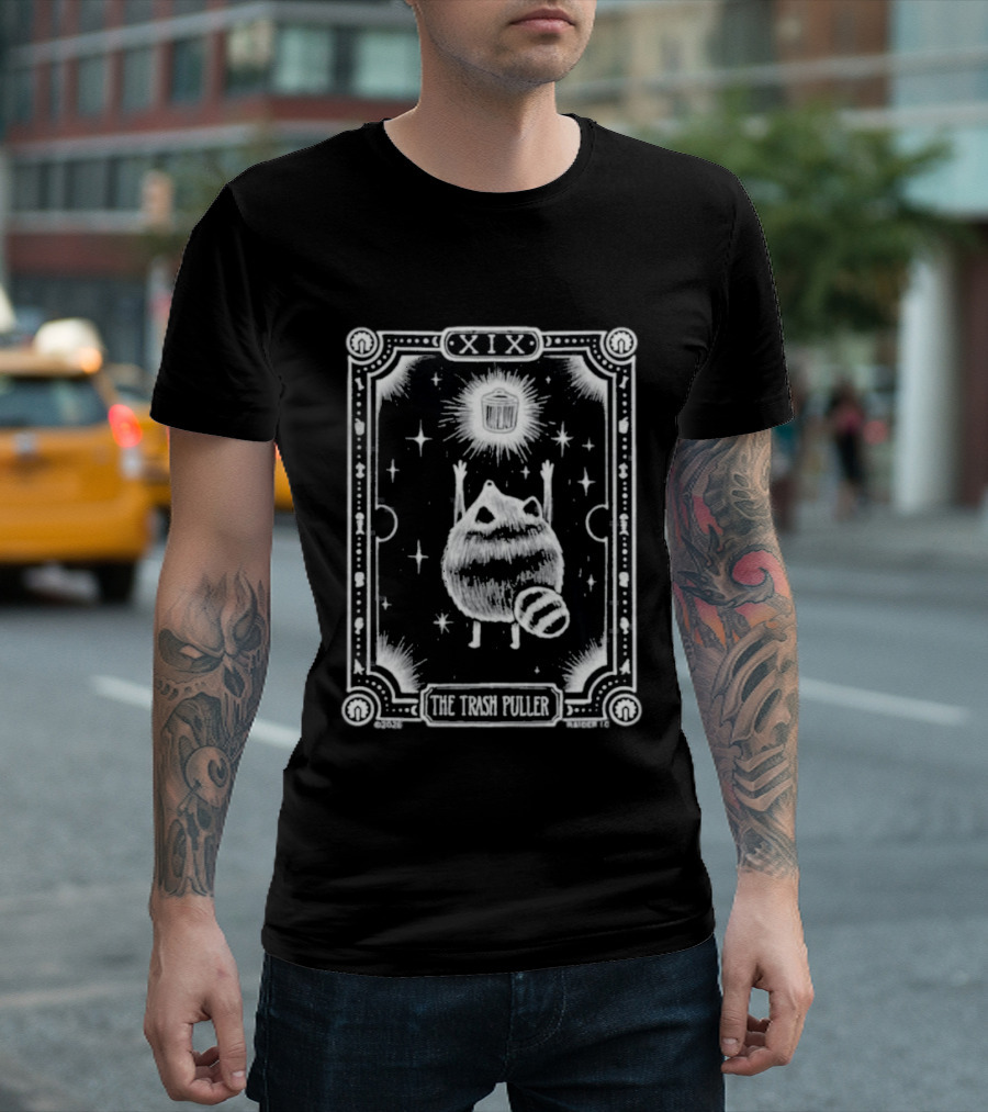 Raider.Io Jimothy XIX The Trash Puller Raccoon Tarot Card T-Shirt