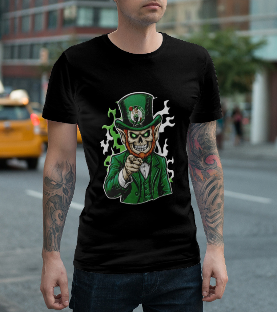 Boston Celtics Skull Leprechaun Pointing Distressed Flag Basketball Fan T-Shirt