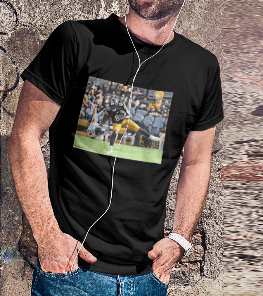 Pittsburgh Steelers Football Player Hurdling Defender Action Photo T-Shirt