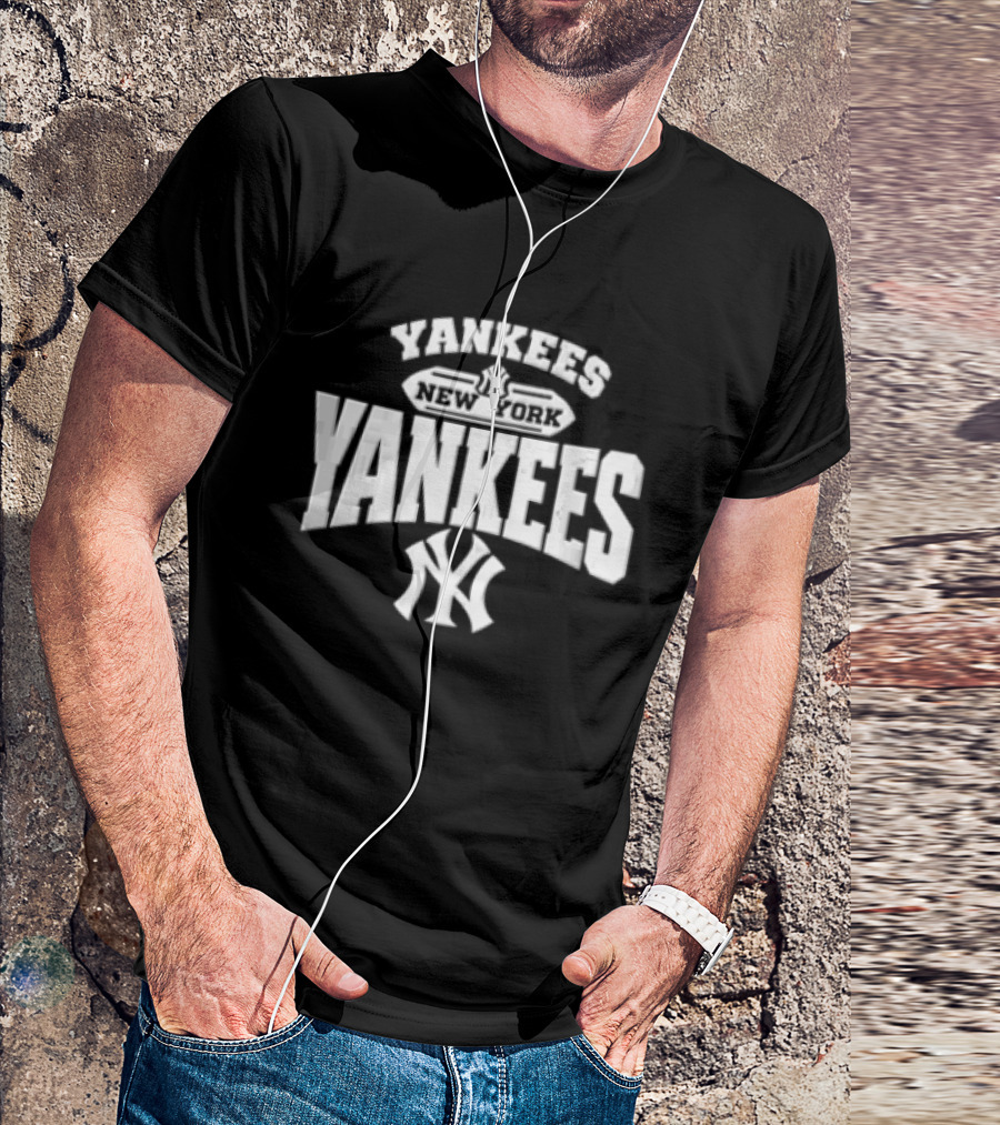 New York Yankees Yankees NY Interlocking MLB Banner T-Shirt