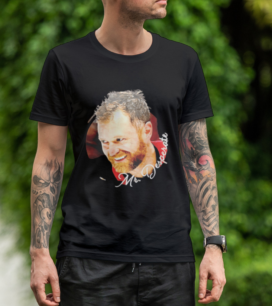 Mr Desperate Smiling Bearded Man Circular Photo T-Shirt