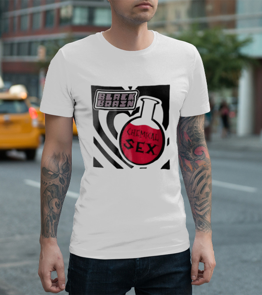Black Brain Chemical Sex Halftone Heart Flask T-Shirt