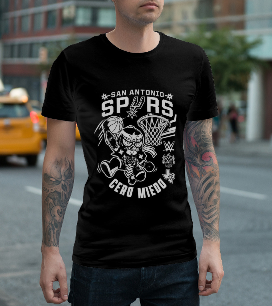 San Antonio Spurs Cero Miedo WWE Basketball 2026 Penta T-Shirt