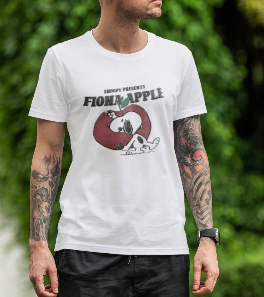 Snoopy Presents Fiona Apple Peanuts Red Cartoon Drawing T-Shirt