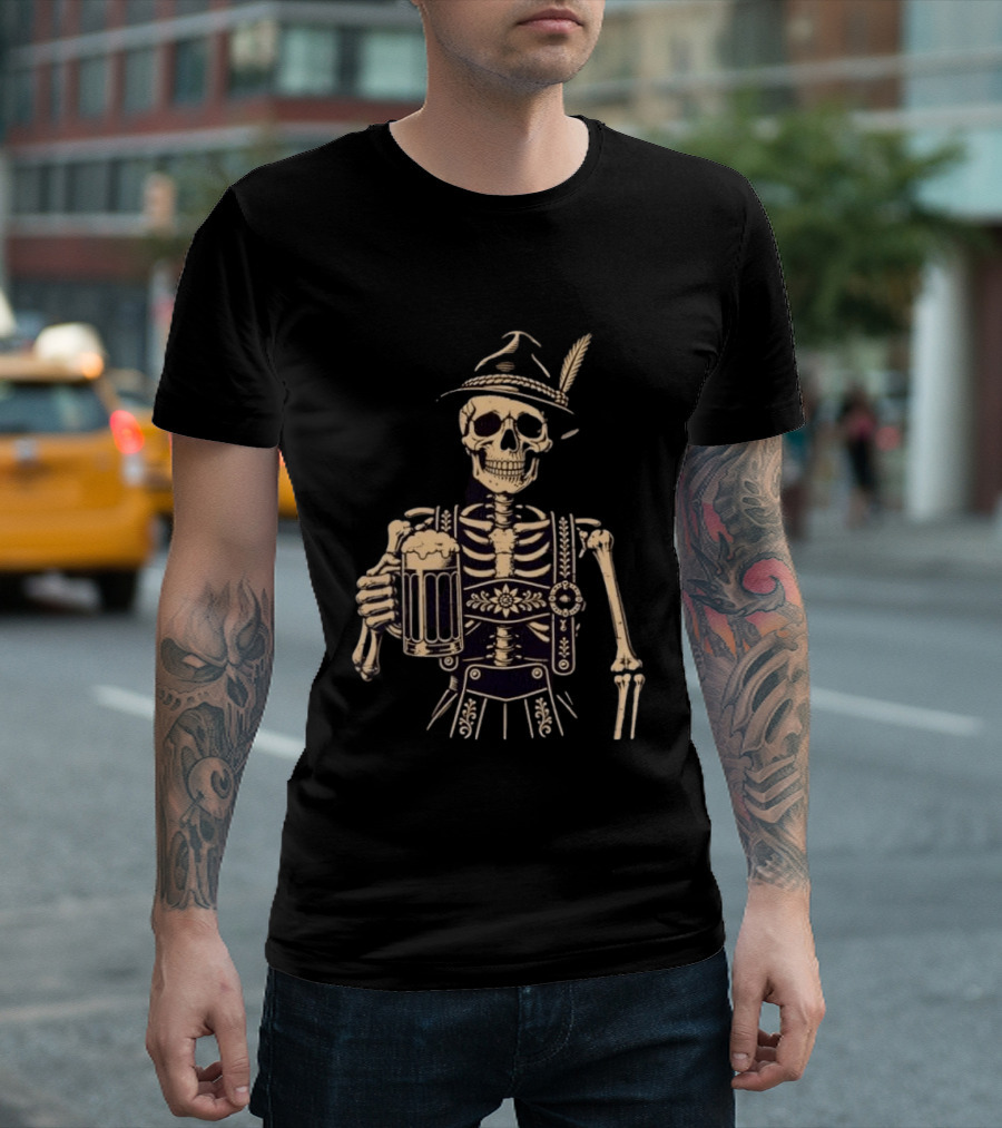 Oktoberfest Skeleton In Lederhosen With Beer And Bavarian Hat T-Shirt