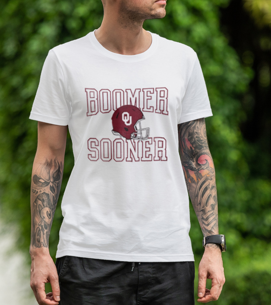 Boomer Sooner Oklahoma Sooners Red Football Helmet T-Shirt