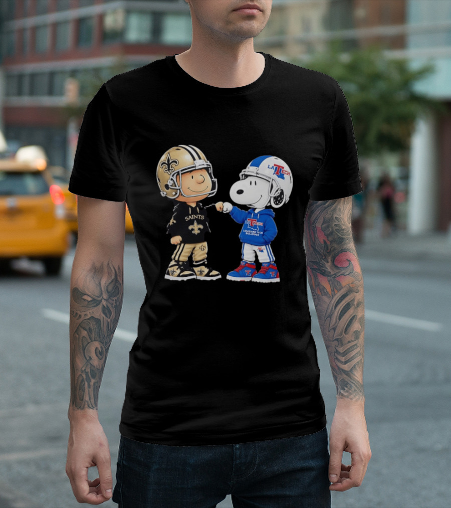Charlie Brown Saints And Snoopy Louisiana Tech Bulldogs Team Helmet Fist Bump T-Shirt