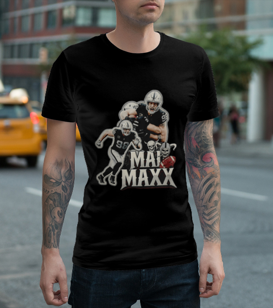 Las Vegas Raiders Maxx Crosby Mad Maxx Skulls Football T-Shirt