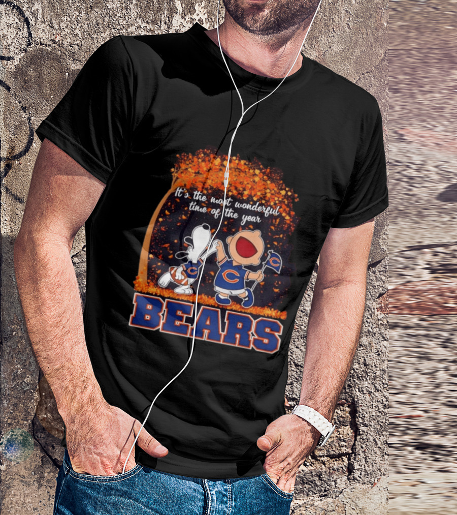 Snoopy Charlie Brown Dancing Chicago Bears Most Wonderful Time Of The Year T-Shirt
