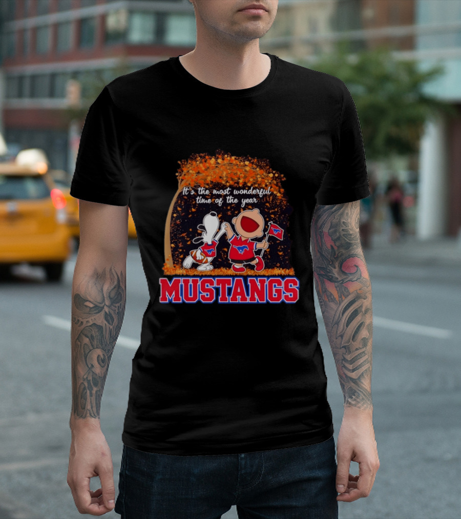 Snoopy And Charlie Brown Dancing SMU Mustangs It's The Most Wonderful Time Of The Year T-Shirt