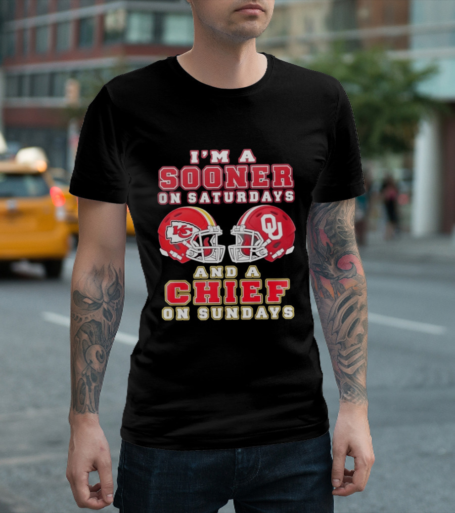 I'm A Sooner On Saturdays And A Chief On Sundays Kansas City OU Football Helmets T-Shirt